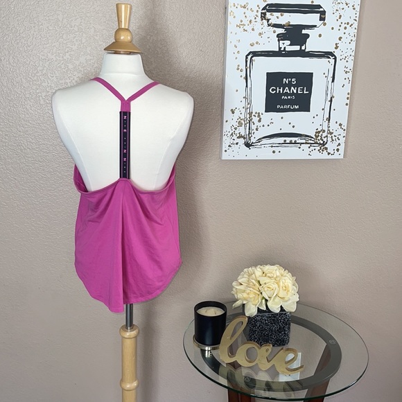 Nike training tank top - Picture 3 of 4